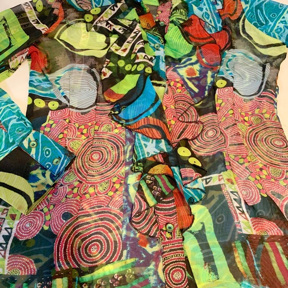 Mesmerize Button-up Ruffled Blouse M - Picture 5 of 6